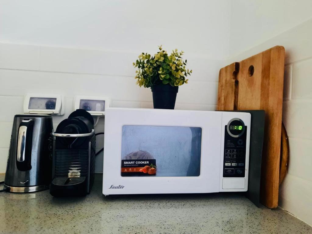 Jaffa Guesthouse เทลอาวีฟ ภายนอก รูปภาพ